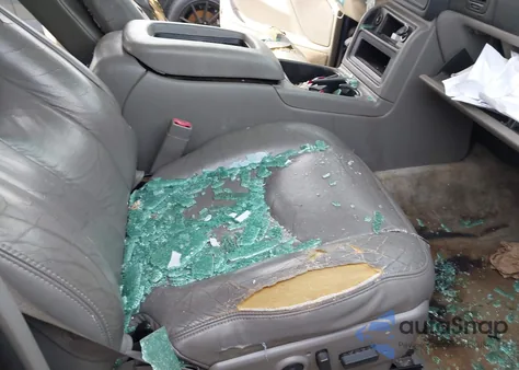 2004 Chevrolet Tahoe Lt from USA, damaged, VIN 1GNEC13Z34J199100